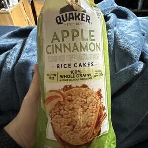 Apple Cinnamon Rice Cakes