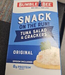 Original Tuna Salad & Crackers