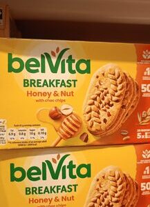 BREAKFAST Honey & Nut with choc chips